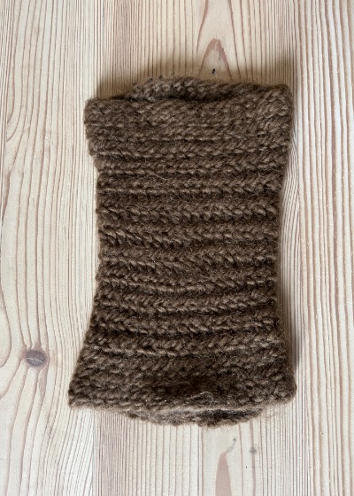 <b>722: Håndledsvarmer</b> <i>(Materiale: Uld<br> Længde: - |  Bredde: - <br>)</i>