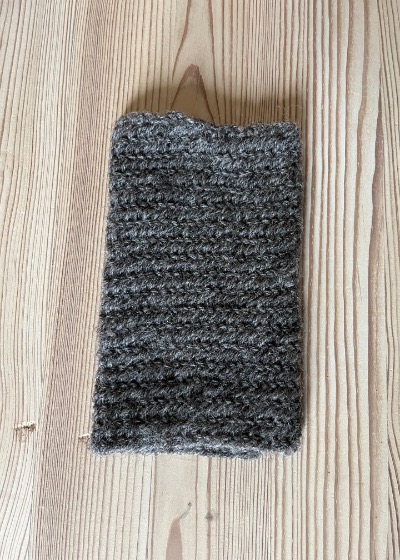 <b>724: Håndledsvarmer</b> <i>(Materiale: Uld<br> Længde: - |  Bredde: - <br>)</i>
