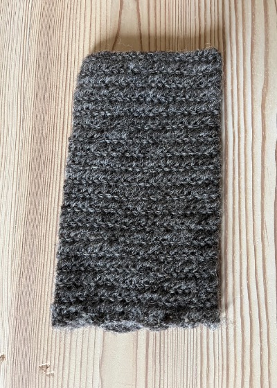 <b>725: Håndledsvarmer</b> <i>(Materiale: Uld<br> Længde: - |  Bredde: - <br>)</i>