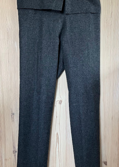 <b>771: Bukser, lange</b> <i>(Materiale: Uld<br> Længde: 109 |  Bredde: 56<br>Størrelse: 38-40)</i>
