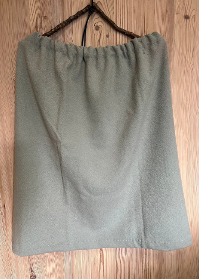 <b>791: Nederdel, halvlang</b> <i>(Materiale: Uld<br> Længde: 73 |  Bredde: 64<br>Størrelse: 36-38)</i>